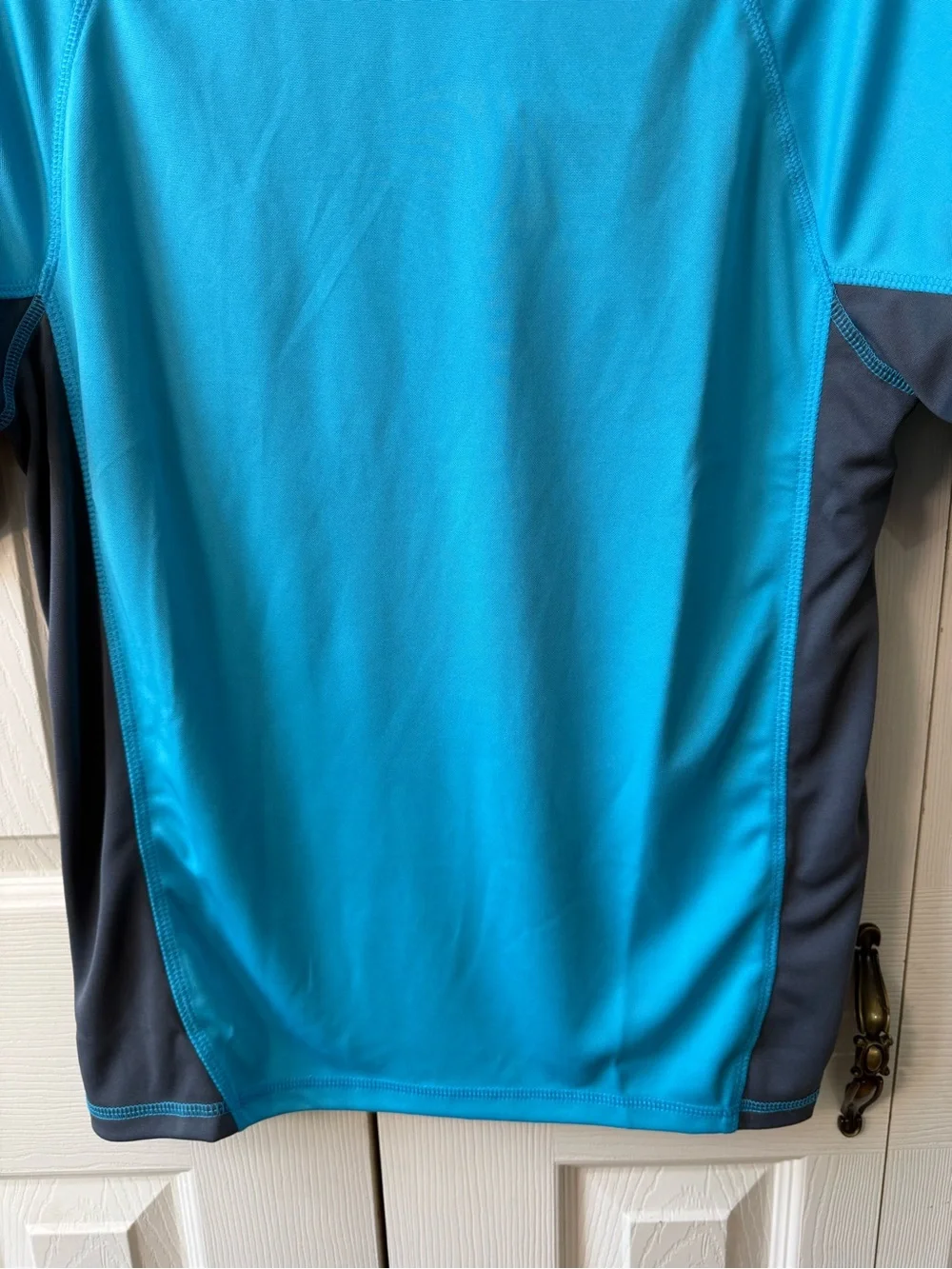 Kanu Surf Neon Blue UPF 50+ Rash Guard Swim Shirt Mens Size Small